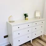 Stunning Shoreditch Apartment!